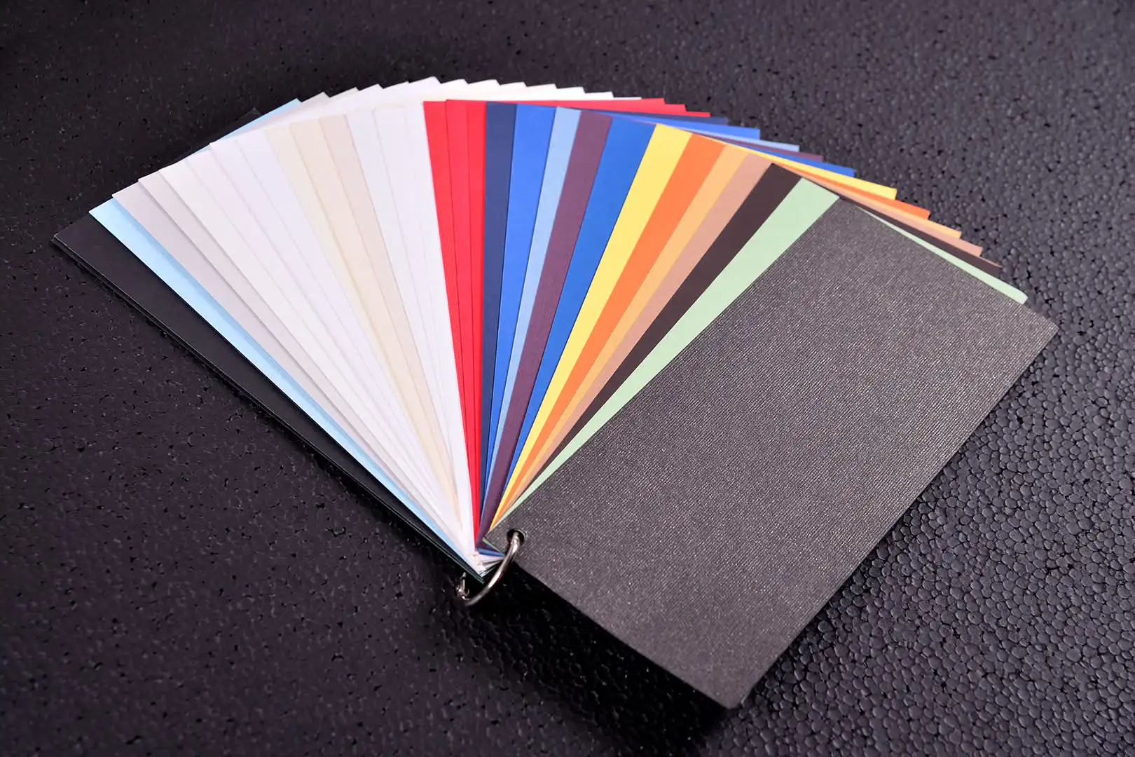 Individuelle Druckberatung für Unternehmen – maßgeschneiderte Konzepte für hochwertige Printprodukte in Düsseldorf.